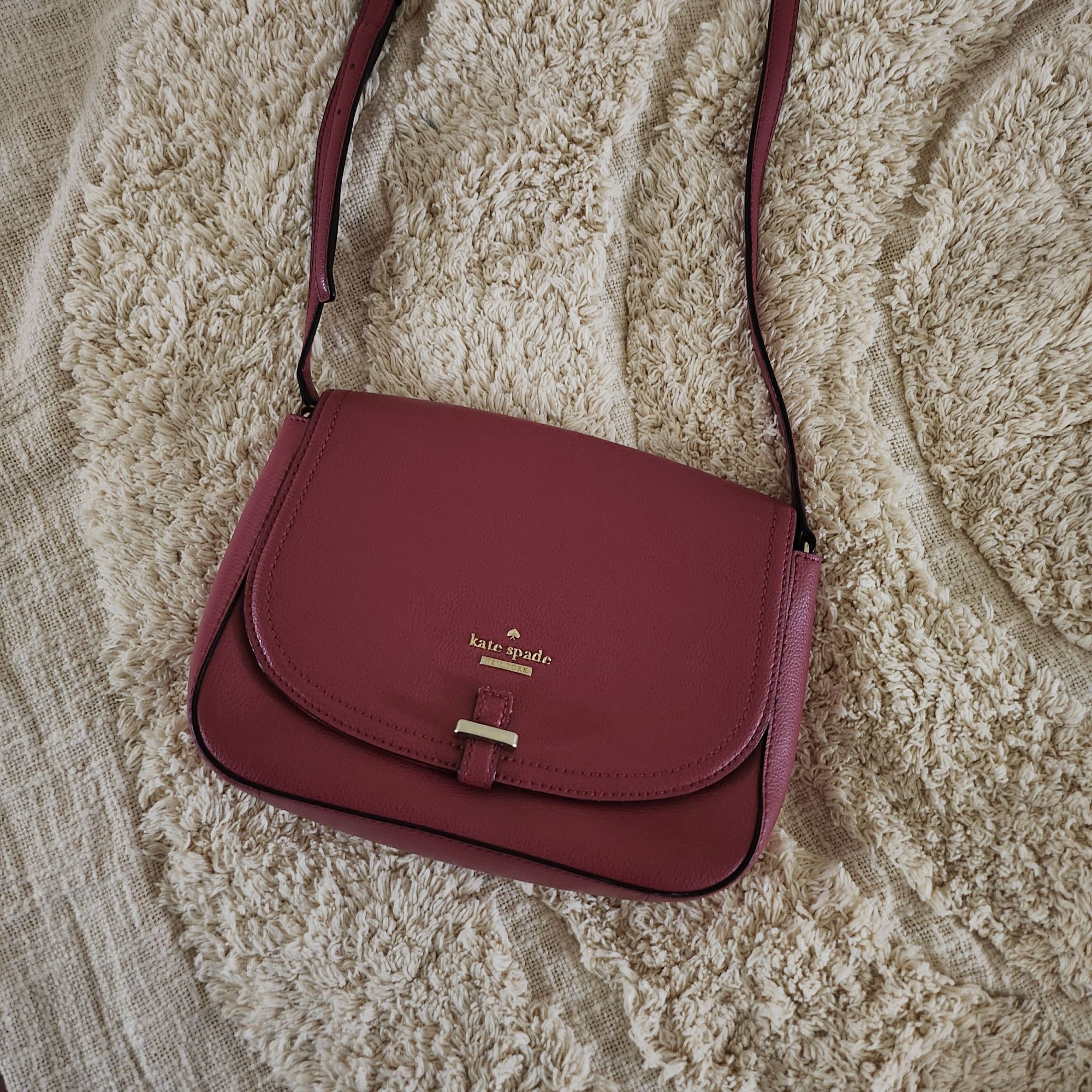 Kate Spade 진한 핑크 가방 (Medium) - 1