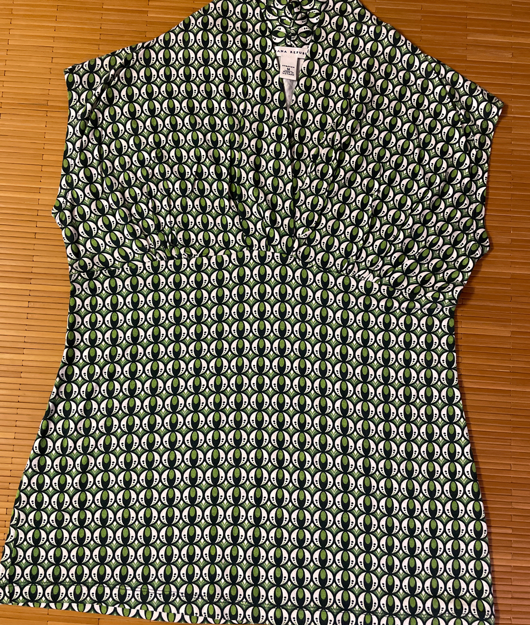 Banana Republic Top / New - 1