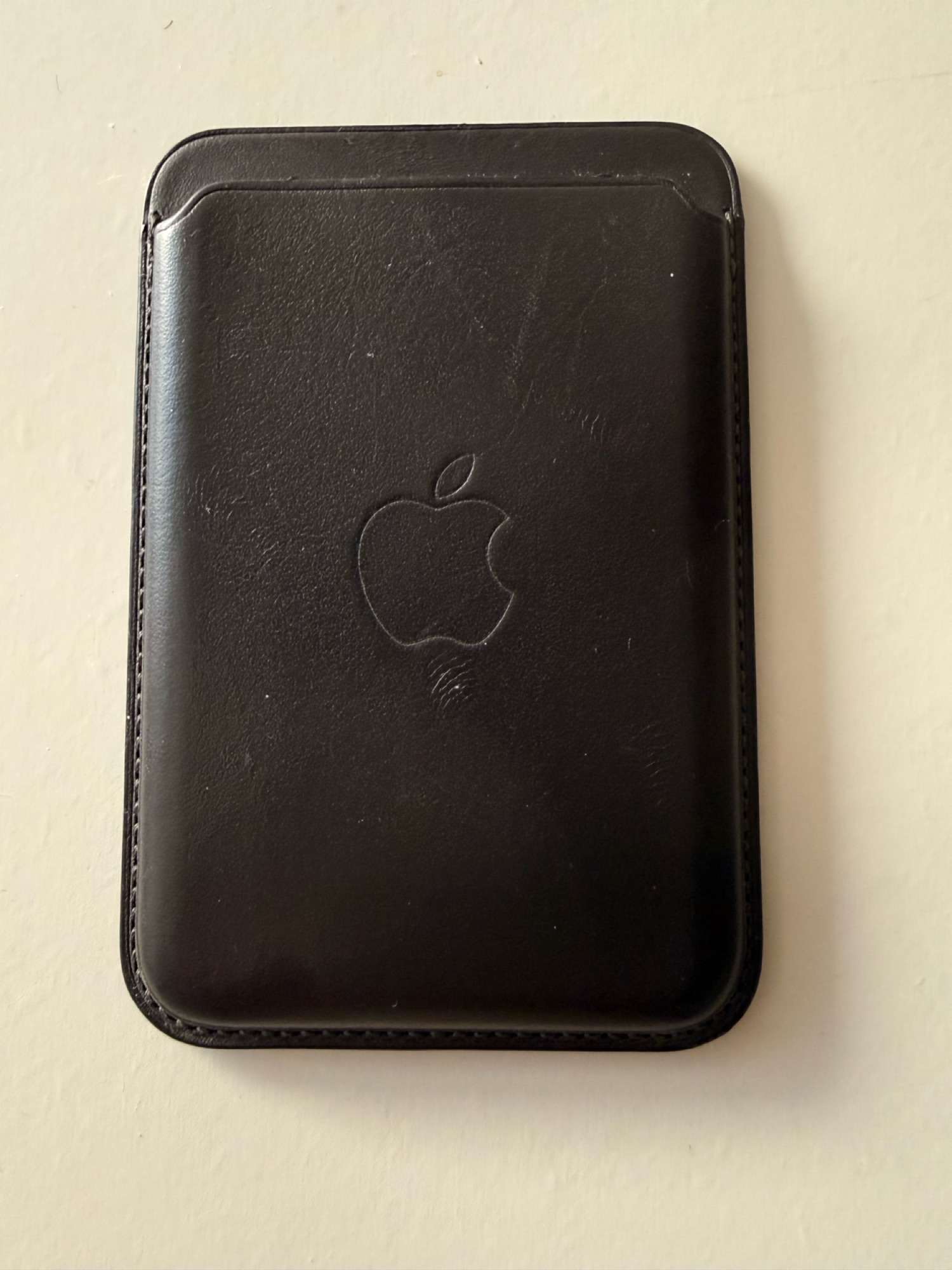 Apple MagSafe Wallet - 1