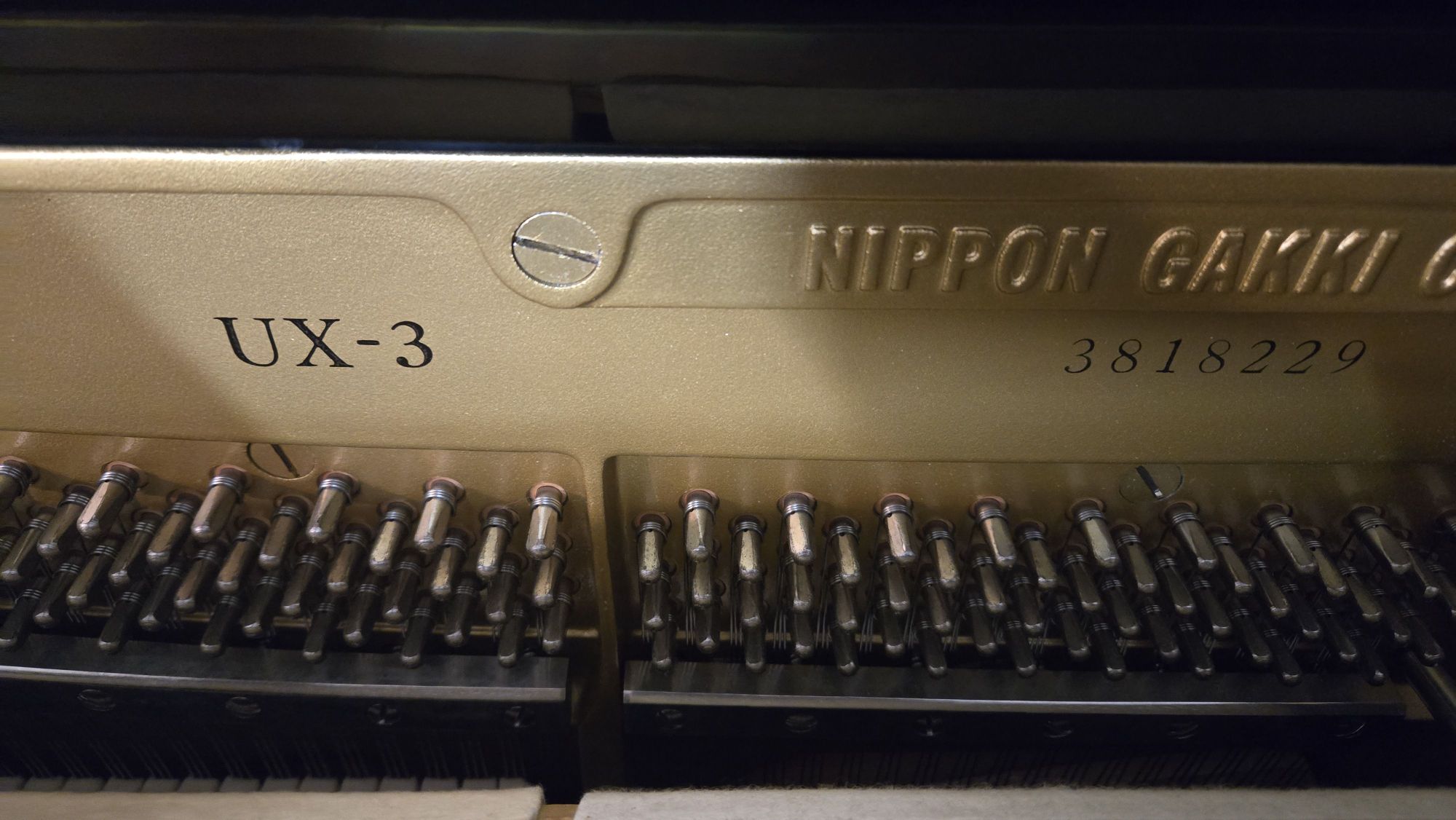 UX-3Yamaha piano - 1