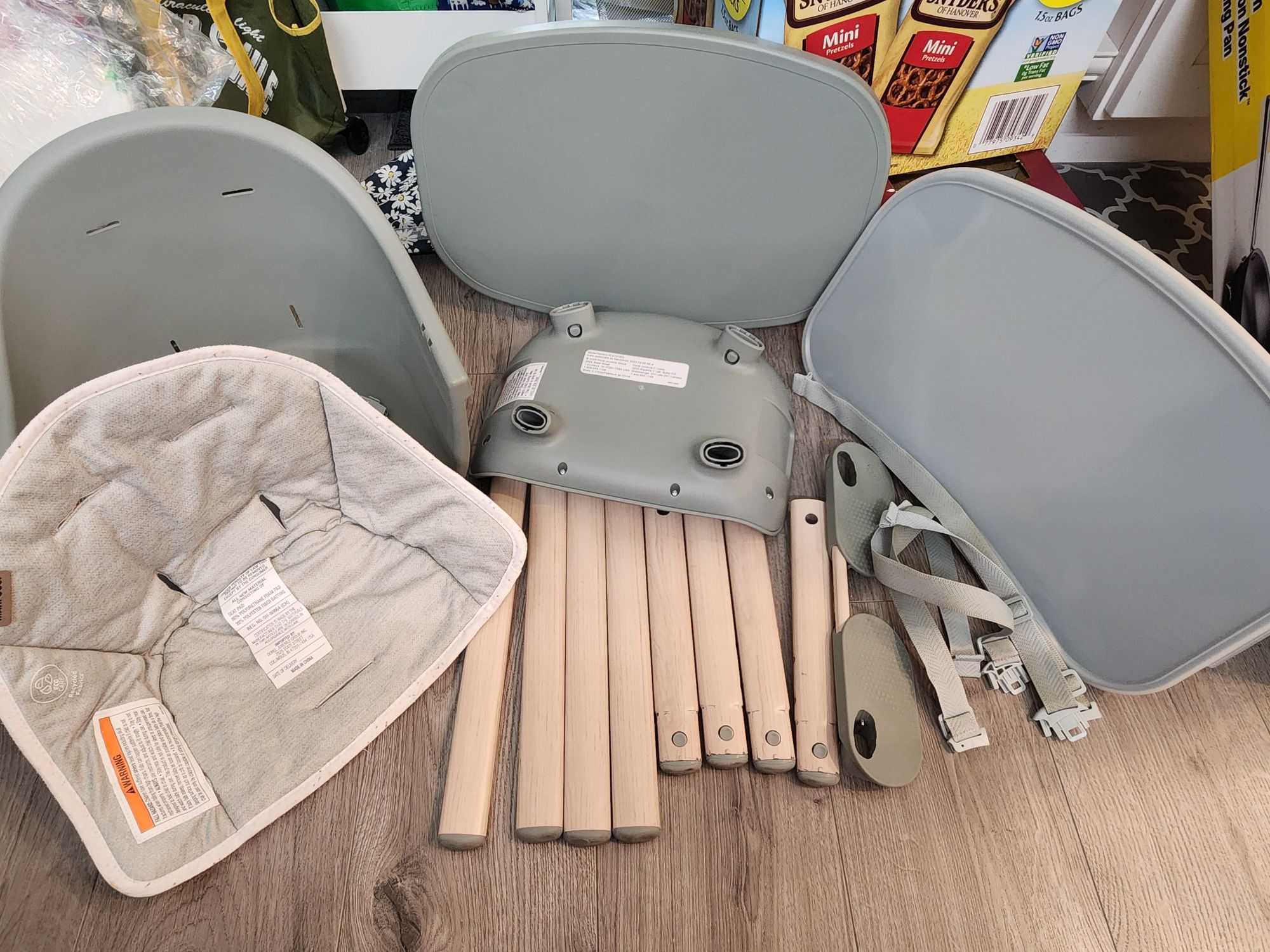 maxi cosi 8 in 1 high chair - 1