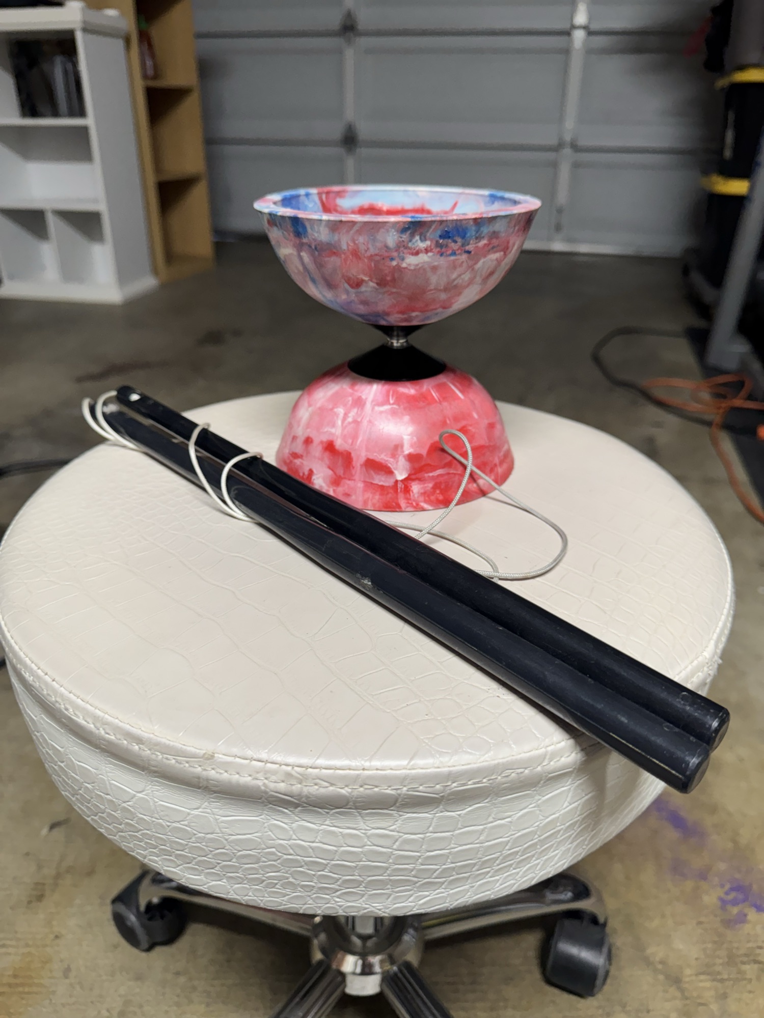 China Toy Diabolo - 1