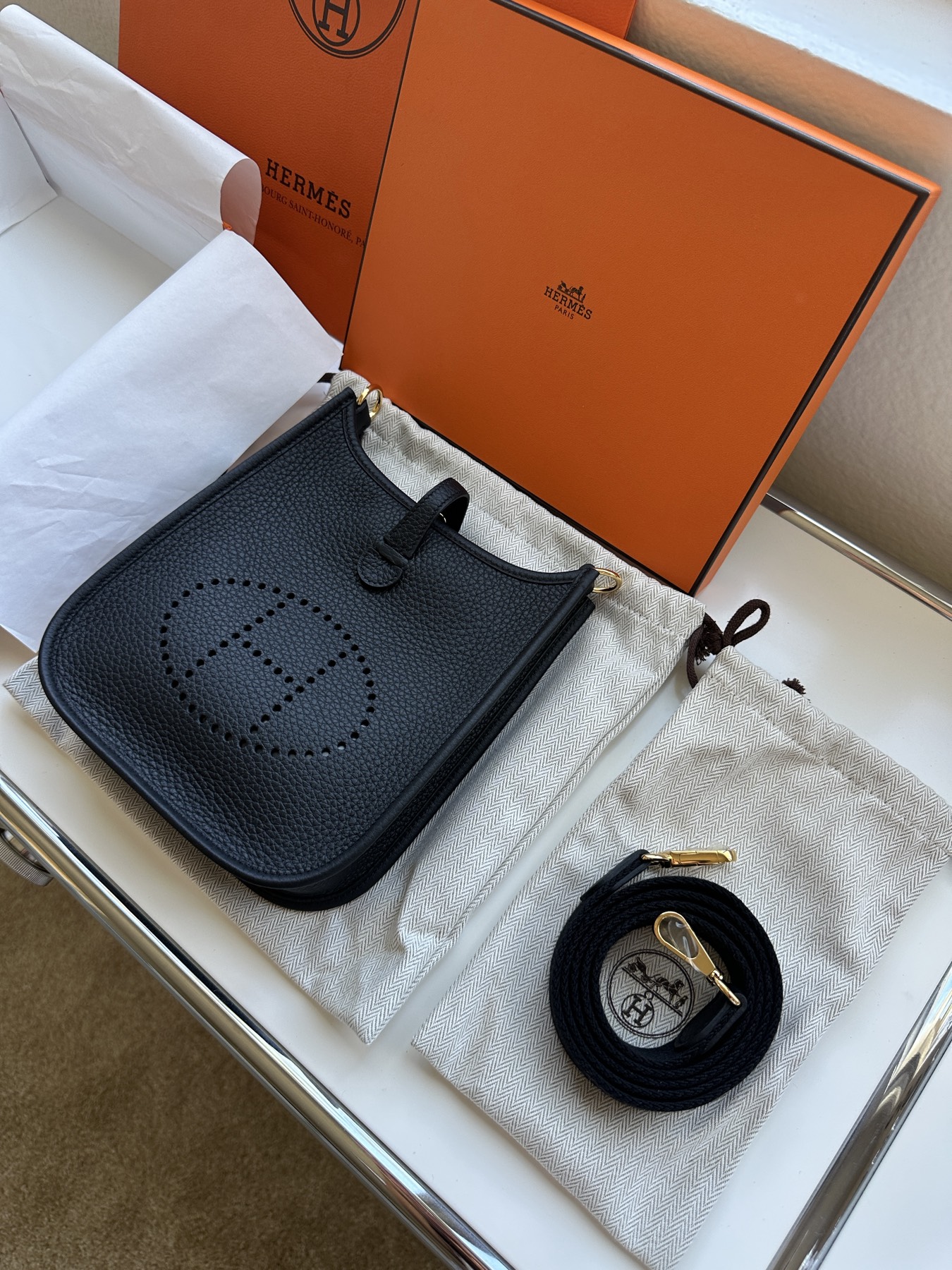 Hermes Evelyne Mini 에르메스 미니 블랙 금장 - 1