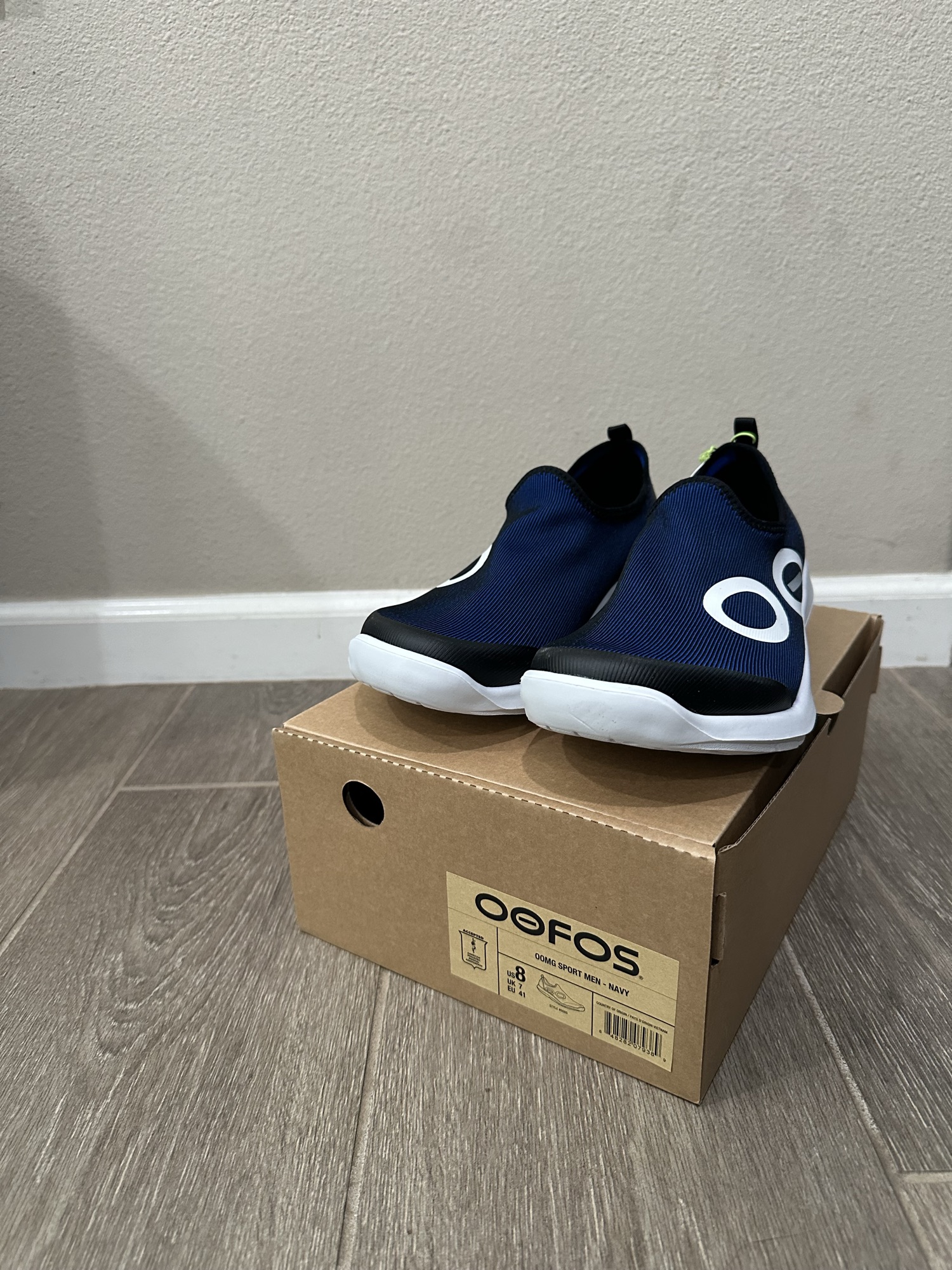 <새상품> OOFOS 00mg Sport (사이즈 8) - 1