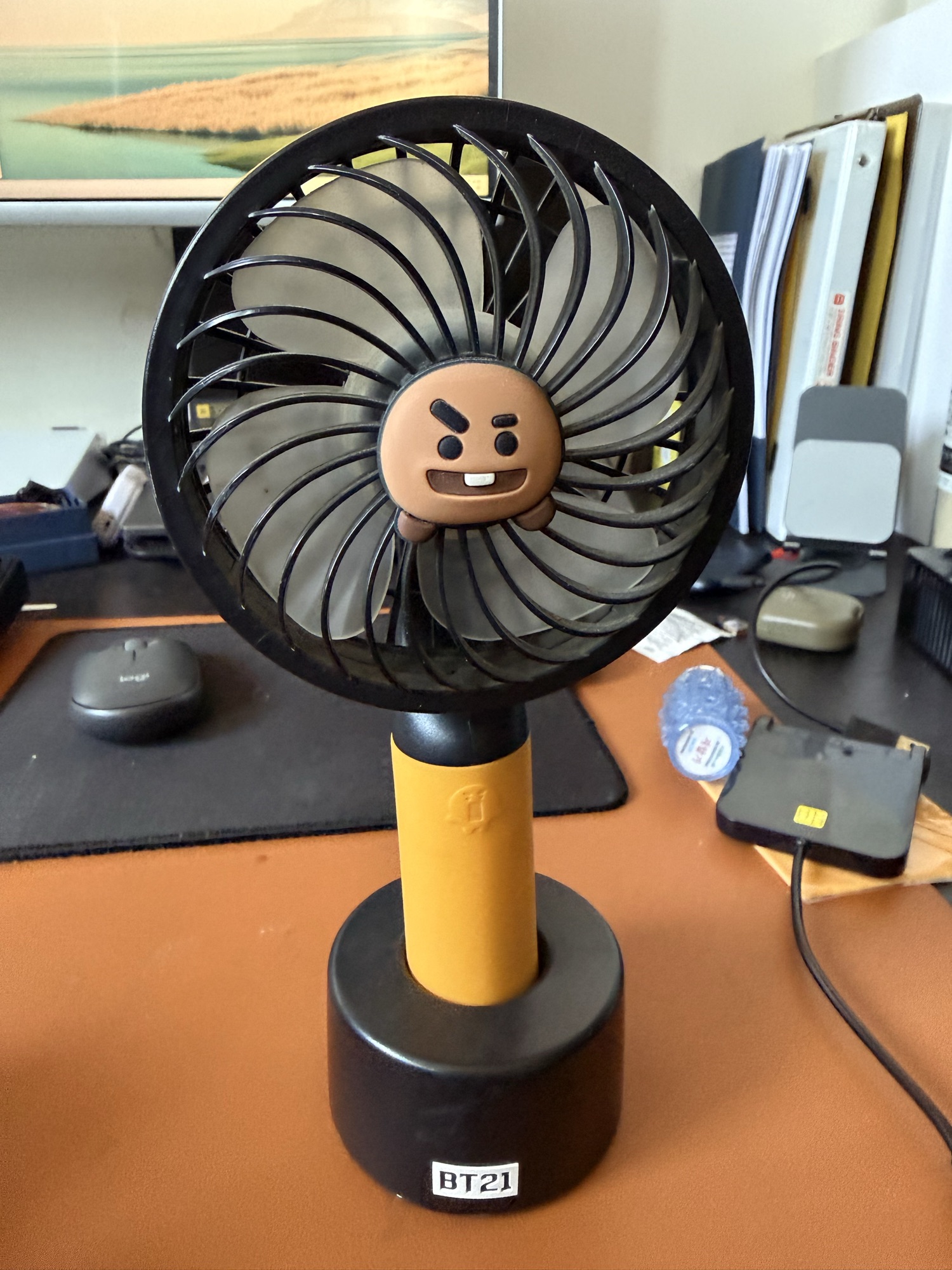 BTS LINE FRIENDS 손 선풍기 - 1