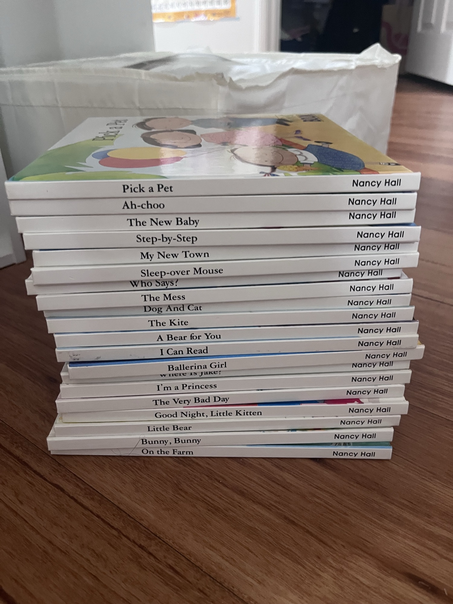 아이 영어책 nancy hall - 1