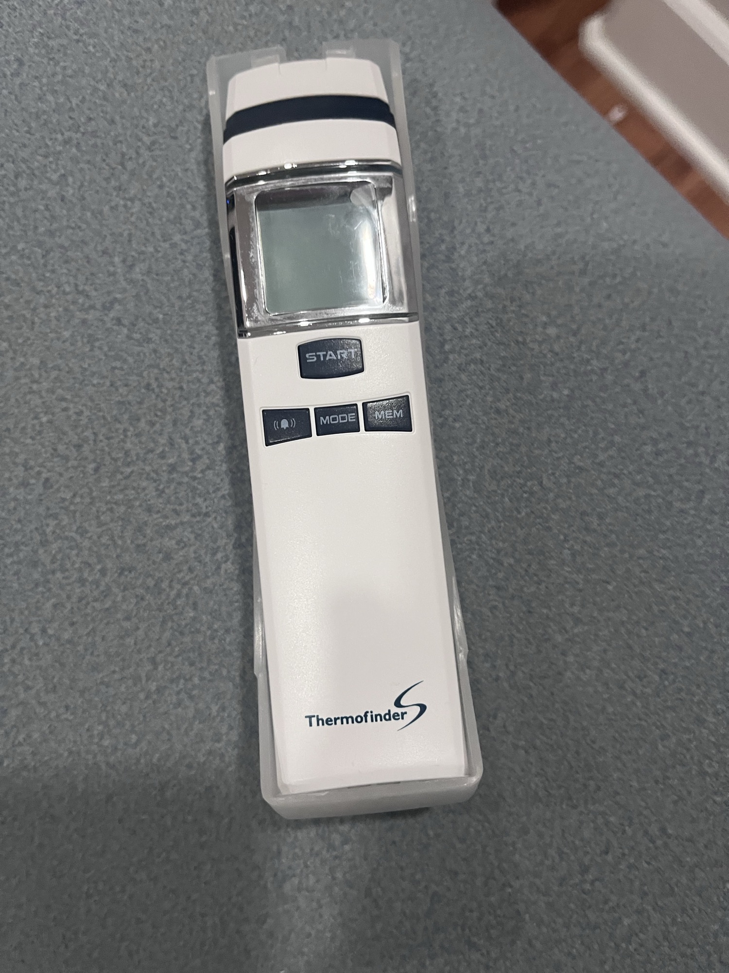 비접촉식 체온계 - 1