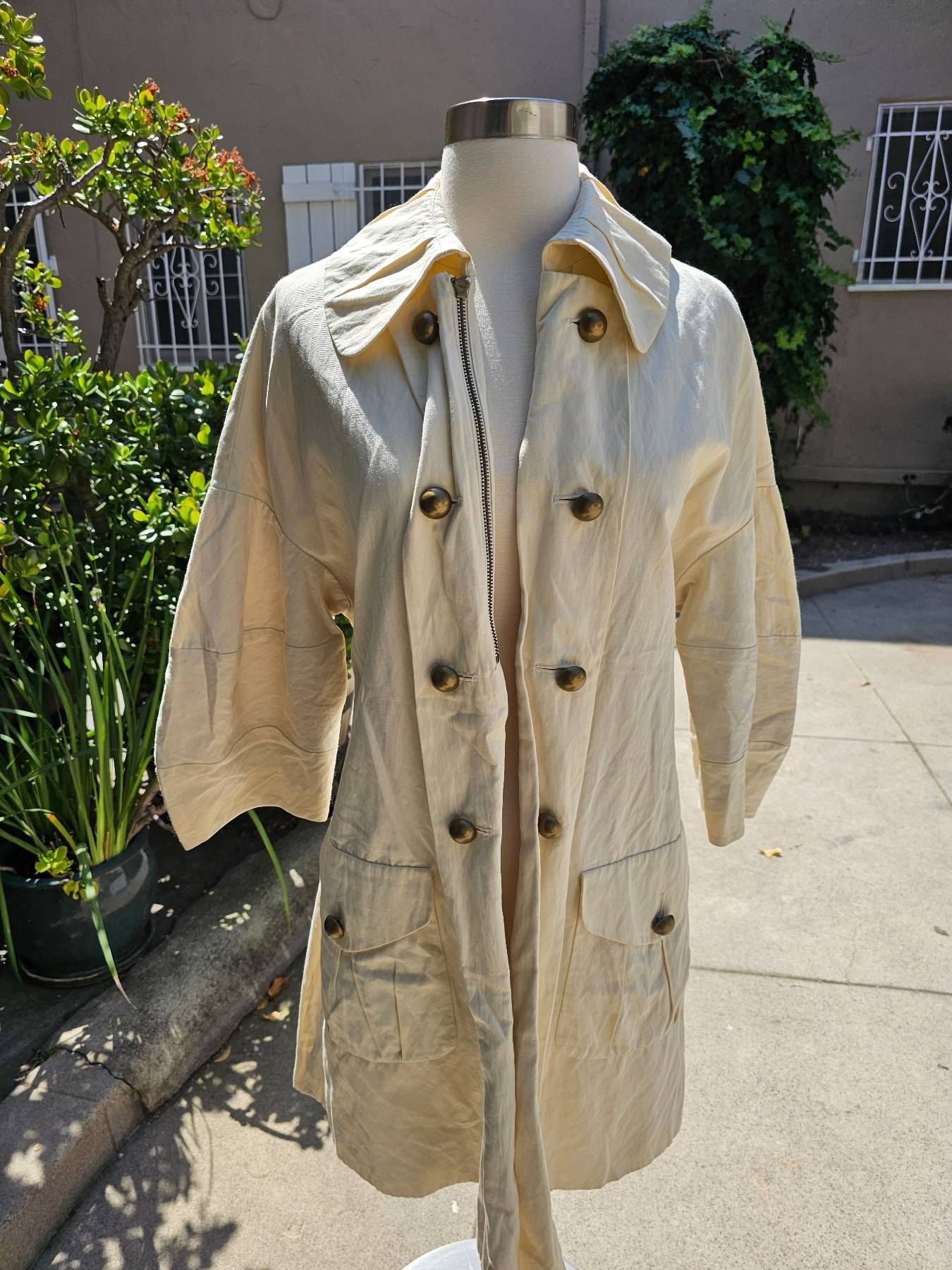 BCBG 트렌치 코트 - 1