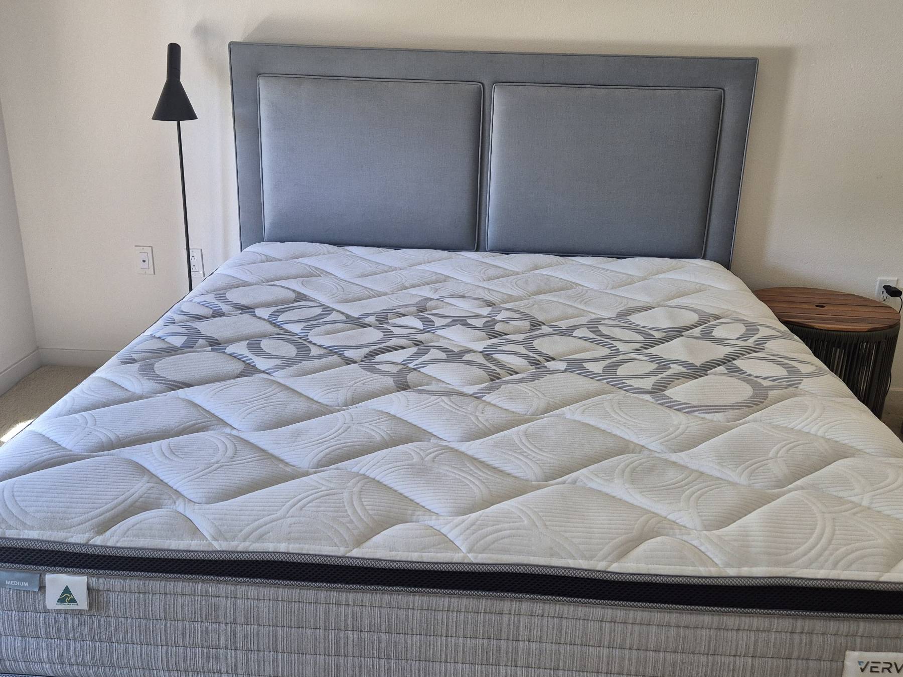 킹침대및 매트리스 - 1