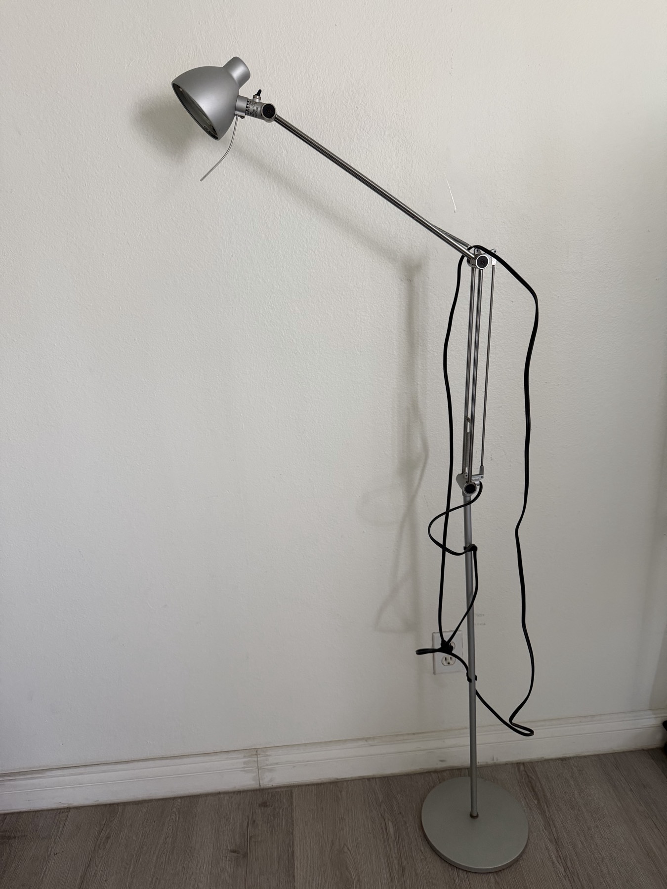 스탠드 조명 - 1