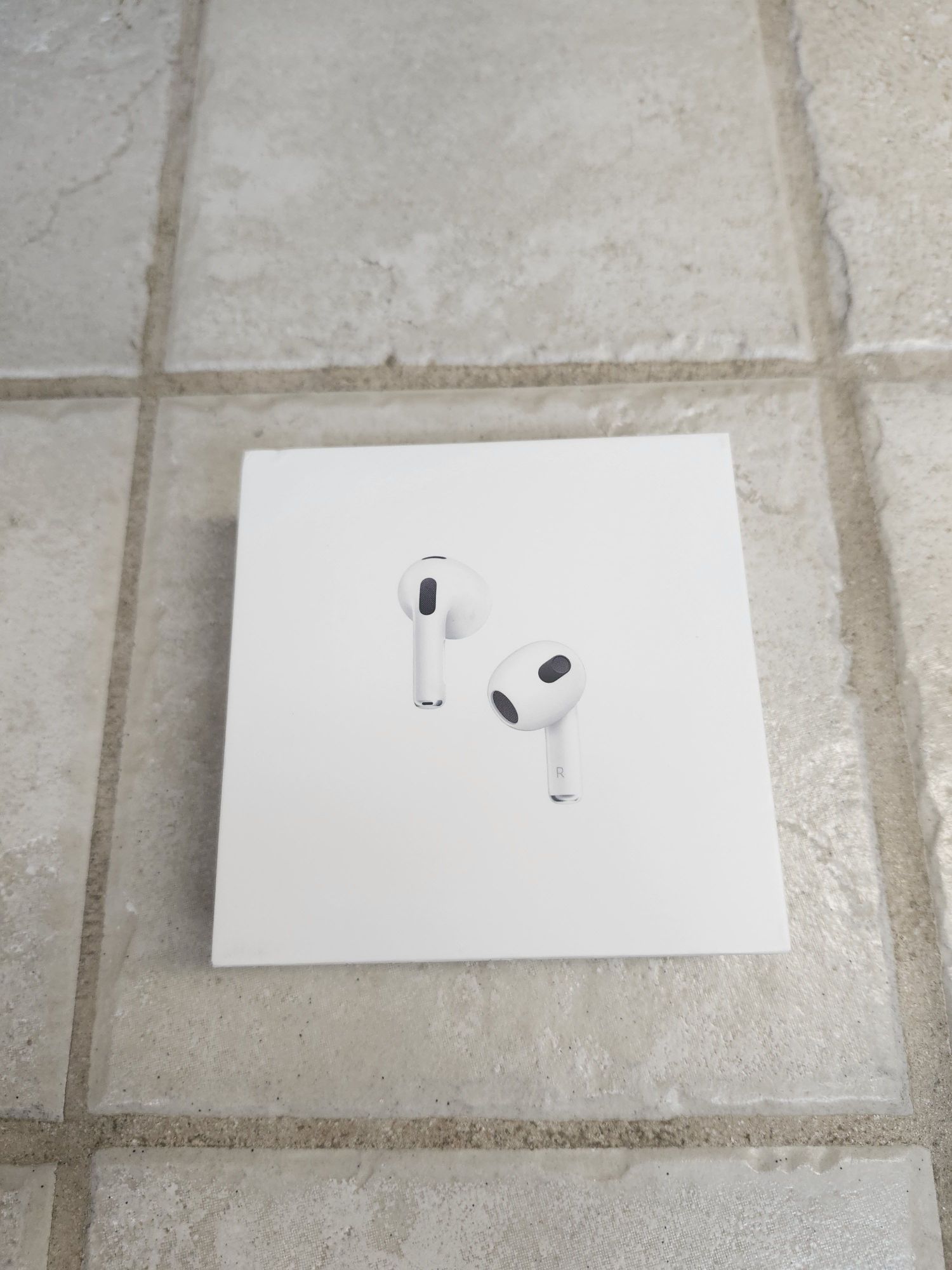 (새 상품) Apple AirPods 3세대 화이트 - 1