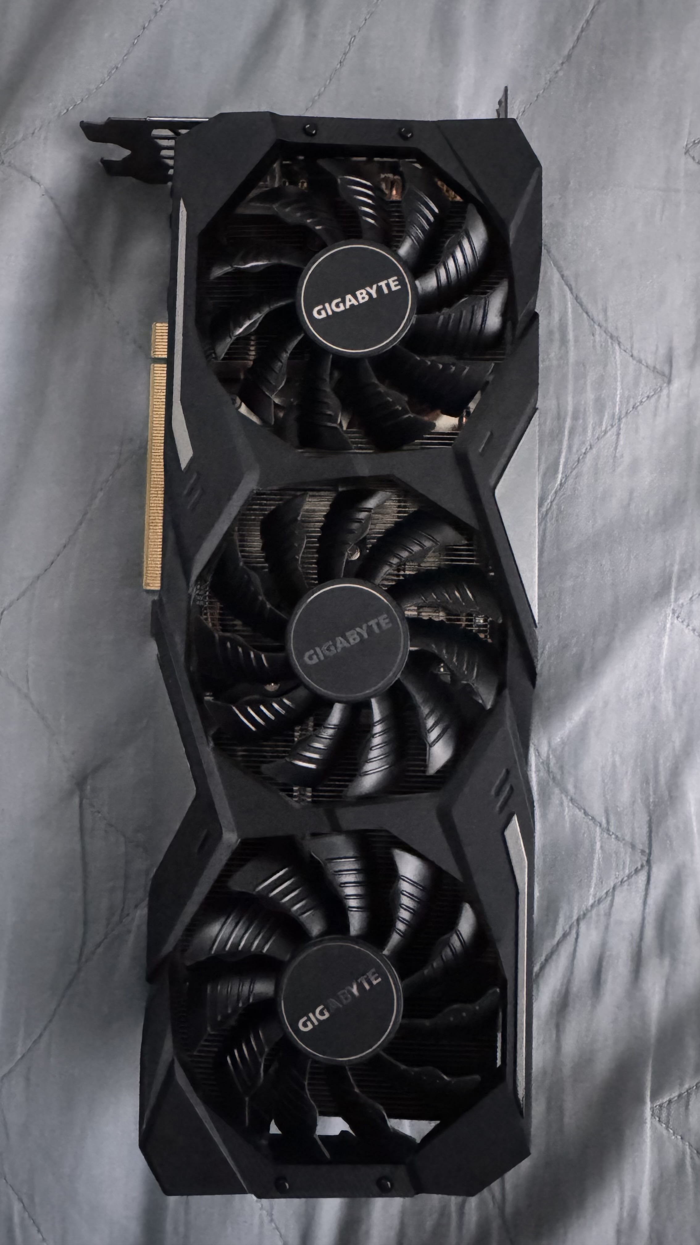 컴퓨터 부품 (2080 Super, I7 9700k, Ddr4 3000, Rm750x) - 1