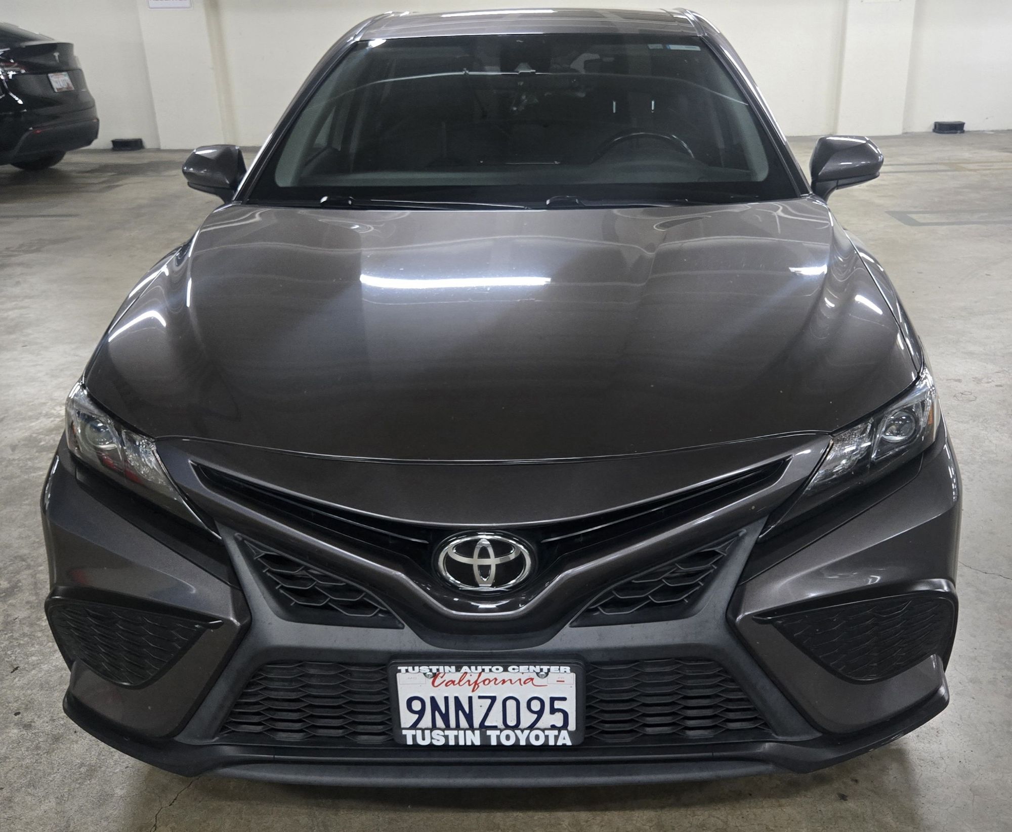 Toyota Camry SE - 1