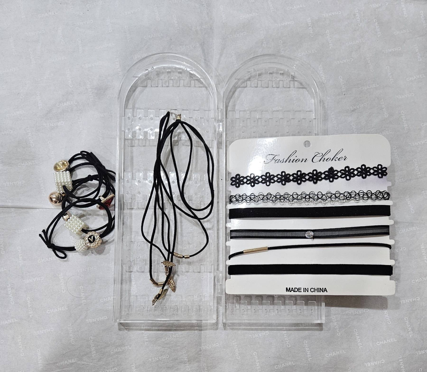 Fashion Choker 초커, 목걸이 데스플레이, 머리끈 세트 - 1