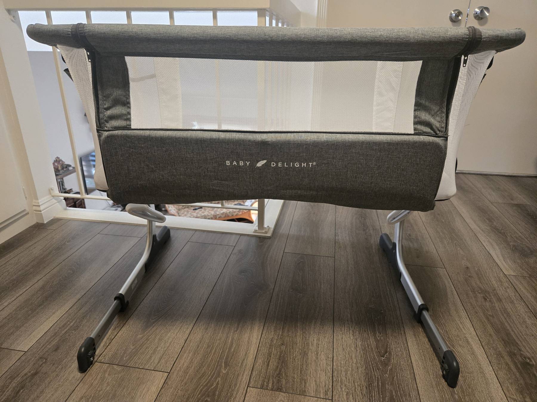 Baby Delight bassinet - 1