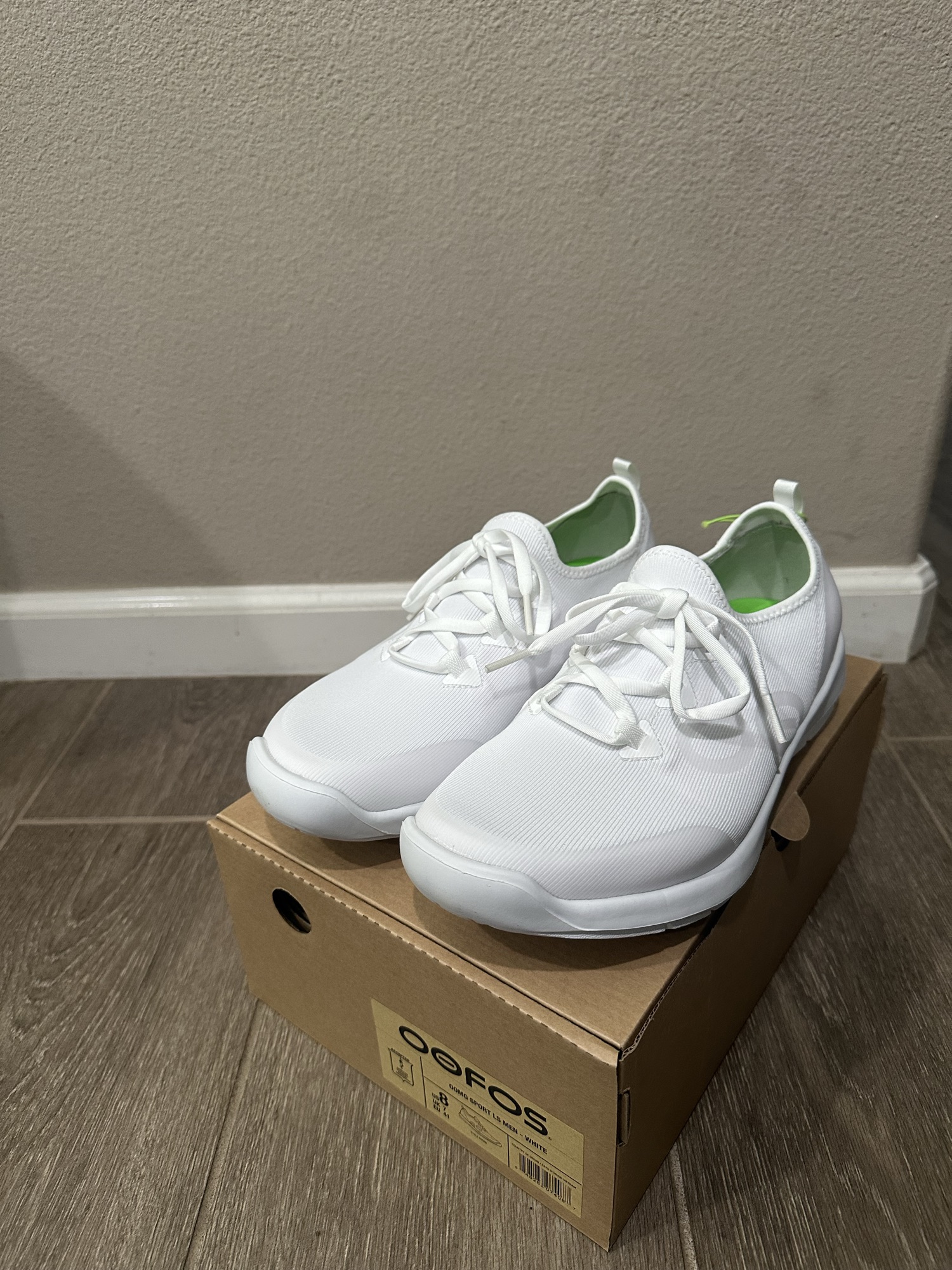 <새상품> OOFOS 00mg Sport Men White size 8 - 1