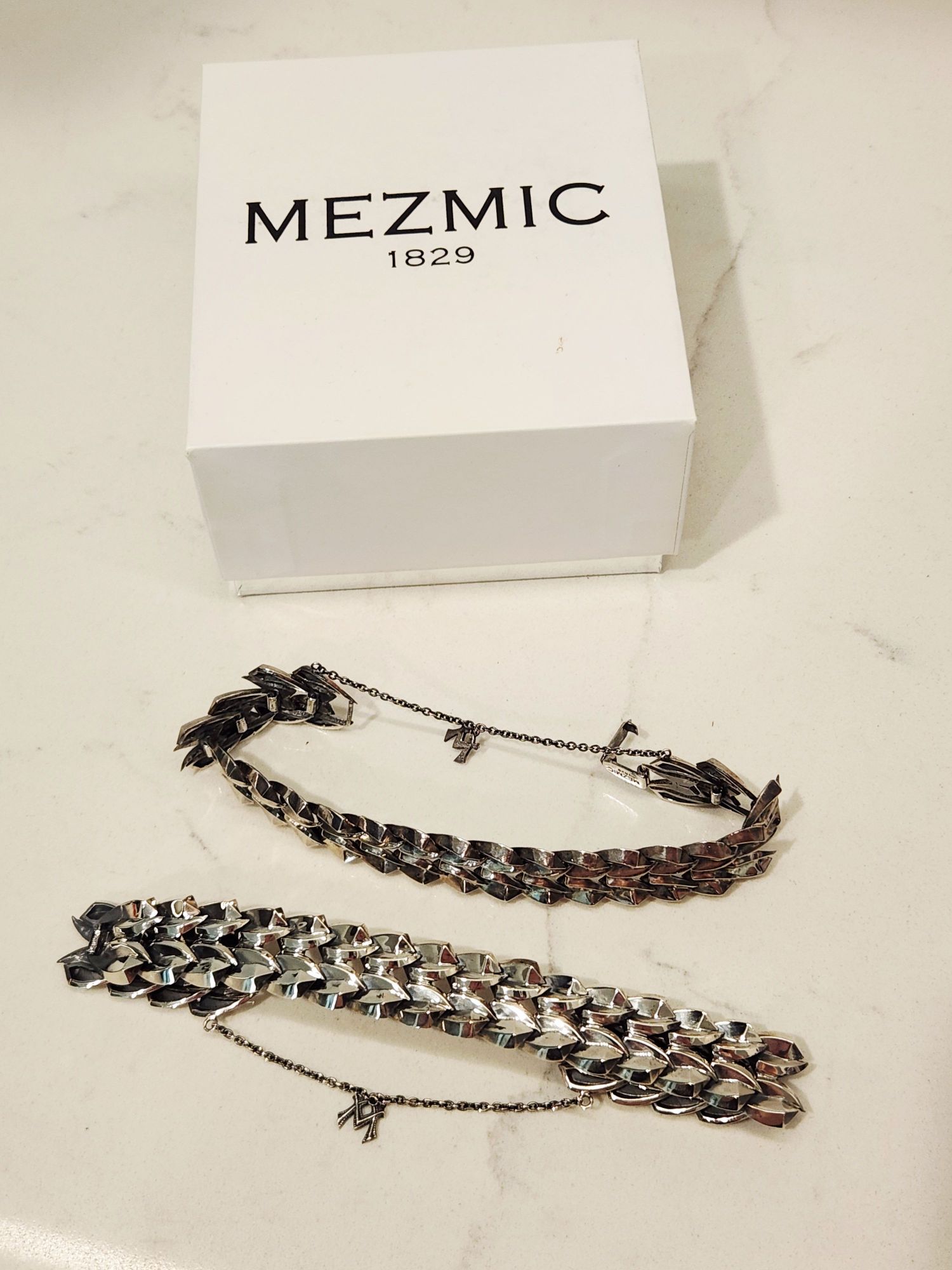 MEZMIC 팔찌 - 1