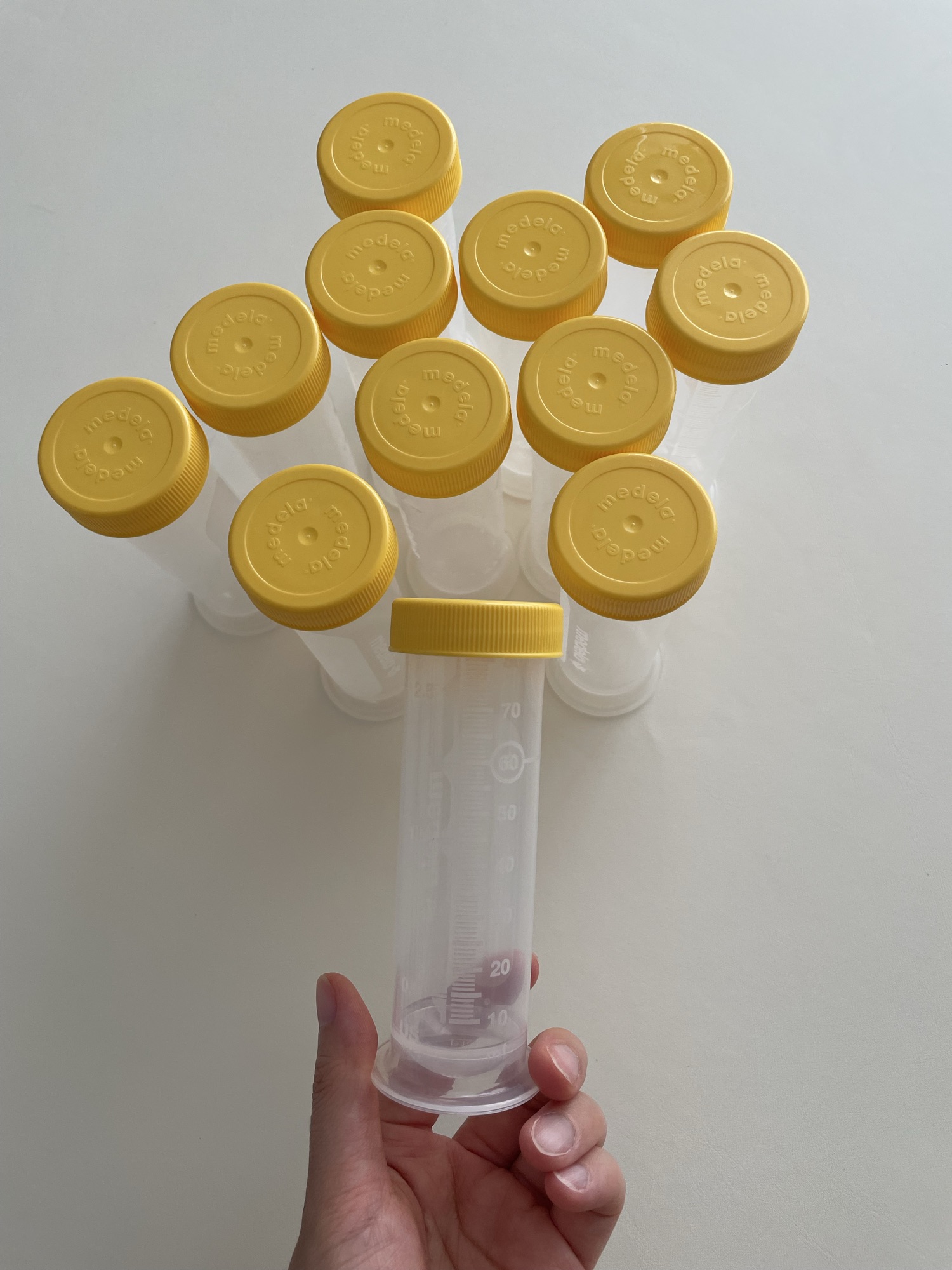 모유 저장 보틀 총 12개 Medela Breast Milk Storage Bottles - 1