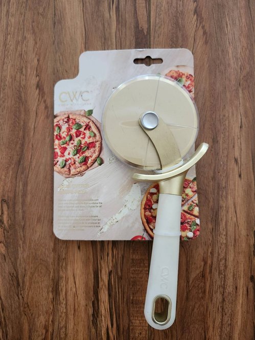 PIZZA CUTTER