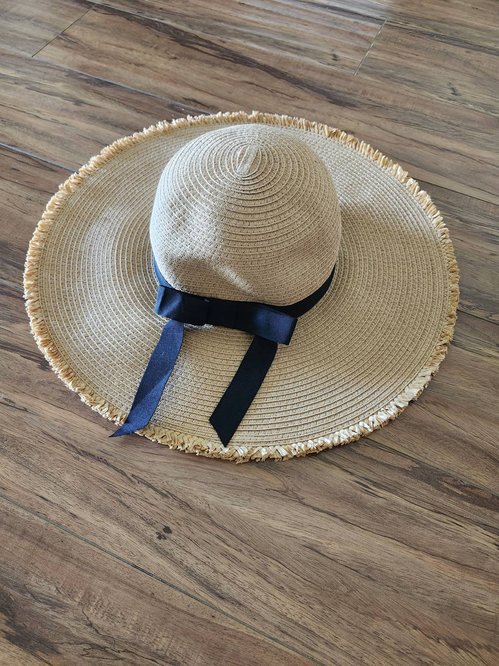 넓은챙 밀짚모자 리본장식