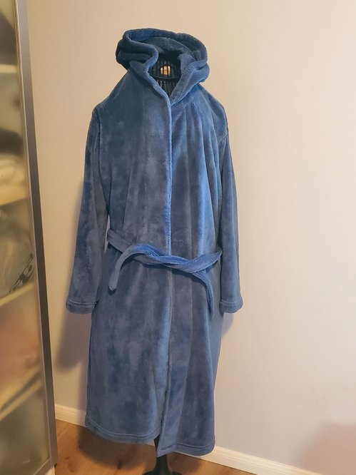 blue hooded fleece bathrobe size S