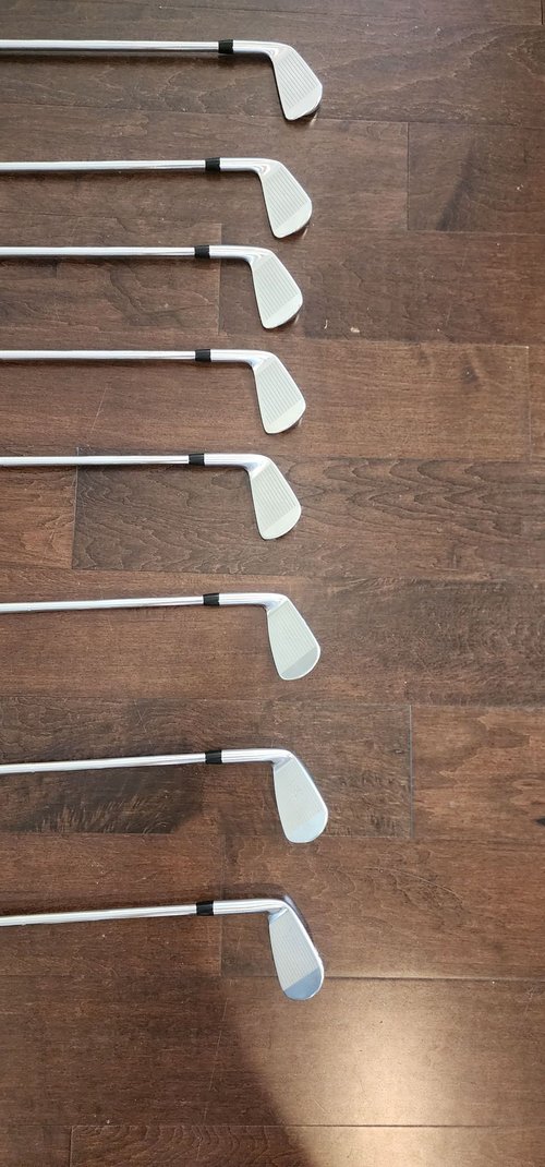 골프클럽 Titleist MB 718 p-3 팝니다.