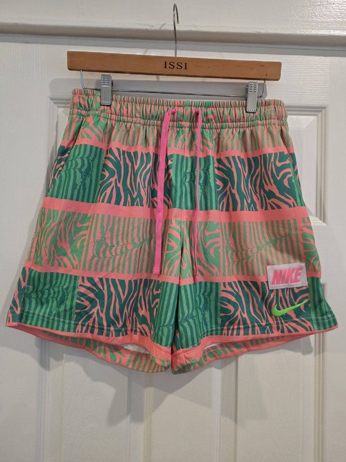 $75 NWT Nike Men’s Club Trippy Safari Mesh Coral Chalk Pink Shorts Size S