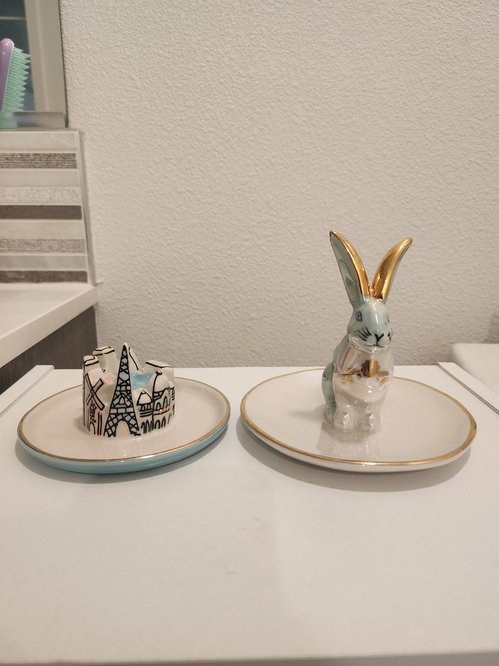 Anthropologie  Trinket Dish