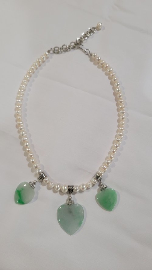 Fresh water pearl & Jade necklace