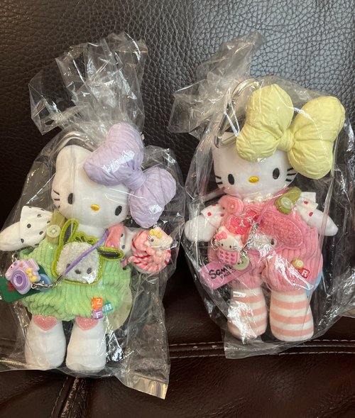 $20 한게당 each hello kitty 인형 헬로 키티 bag charm 키고리