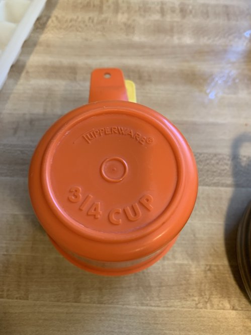 Tupperware 3/4컵 계량컵 주황색