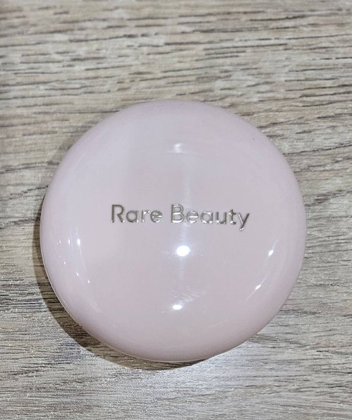 Rare Beauty 하이라이터