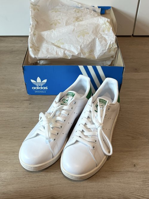 아디다스 Adidas Stan Smith, Men’s US 7 (250), Brand New with Box, Never Worn