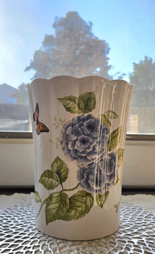 LENOX  Blue Floral Garden Waste Basket