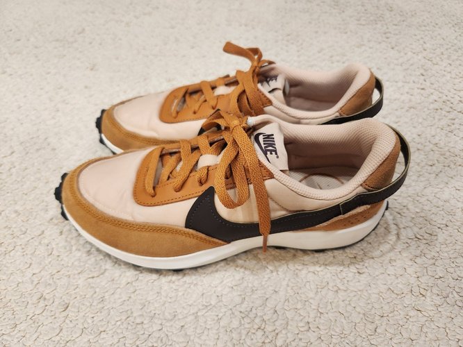 Nike waffle debut