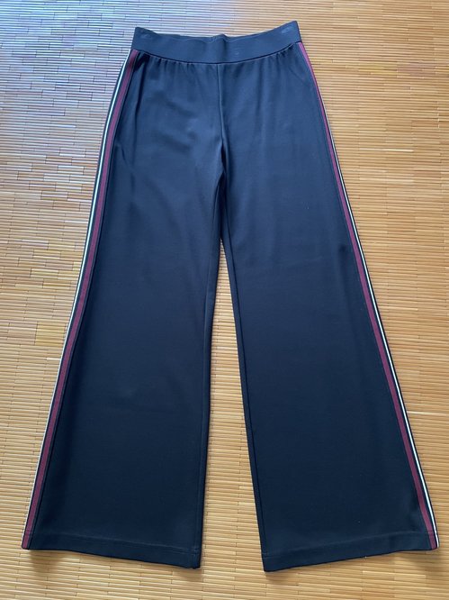 Black causal 사이드라인 디자인 pant