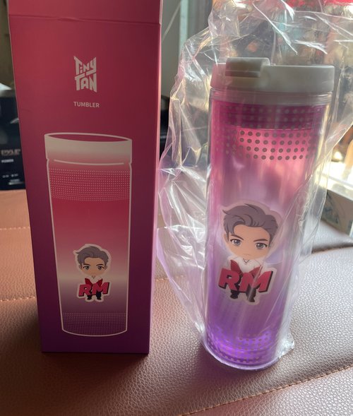 BTS 물병