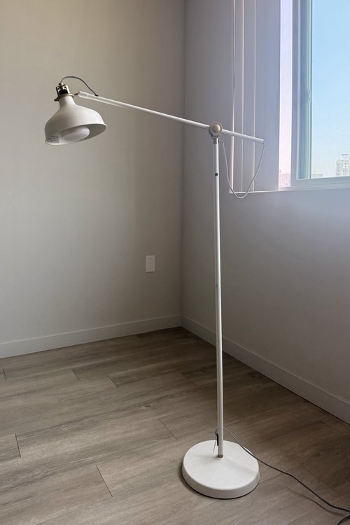 Floor lamp 전등