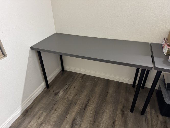 Ikea 책상 2개