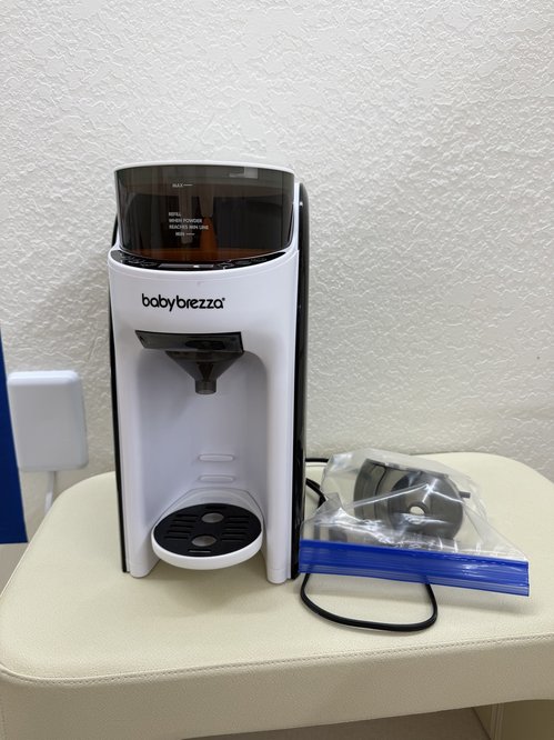 Baby Brezza Formula Pro 판매합니다!