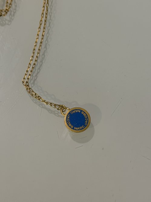Marc Jacobs 블루 서클 펜던트 골드 체인 목걸이
