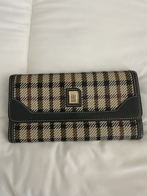 DAKS wallet