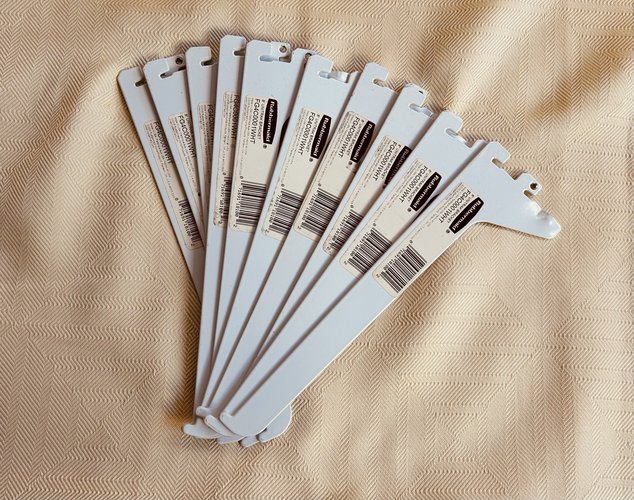 Rubbermaid 8인치 선반 브래킷 10개 세트 (새 제품)