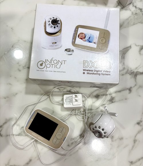 Infant optics baby monitor