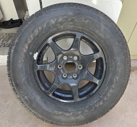 goodyear wrangler 275 70 r17