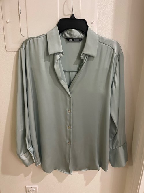 Zara small blouse