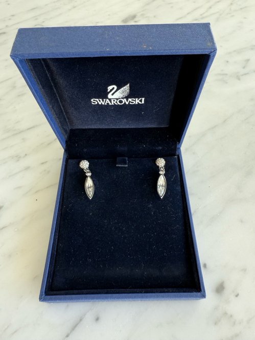 Swarovski 귀걸이팝니다