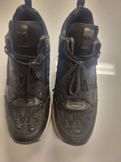 마이클 코어스 웨지 운동화