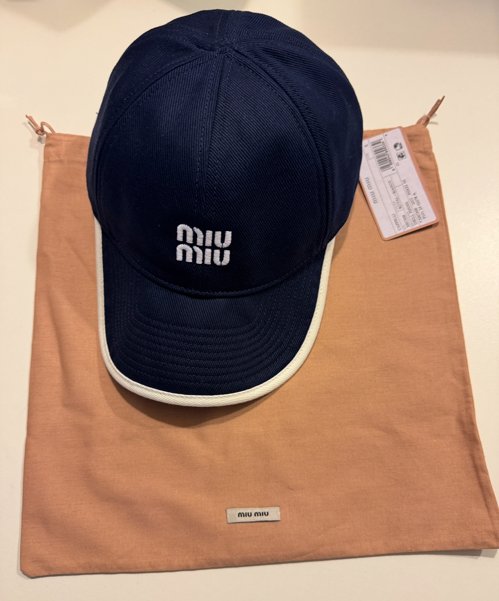 정품) 미우미우 모자