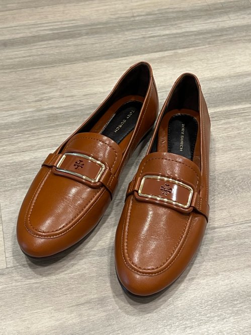 토리 버치 7.5 brown leather loafer new